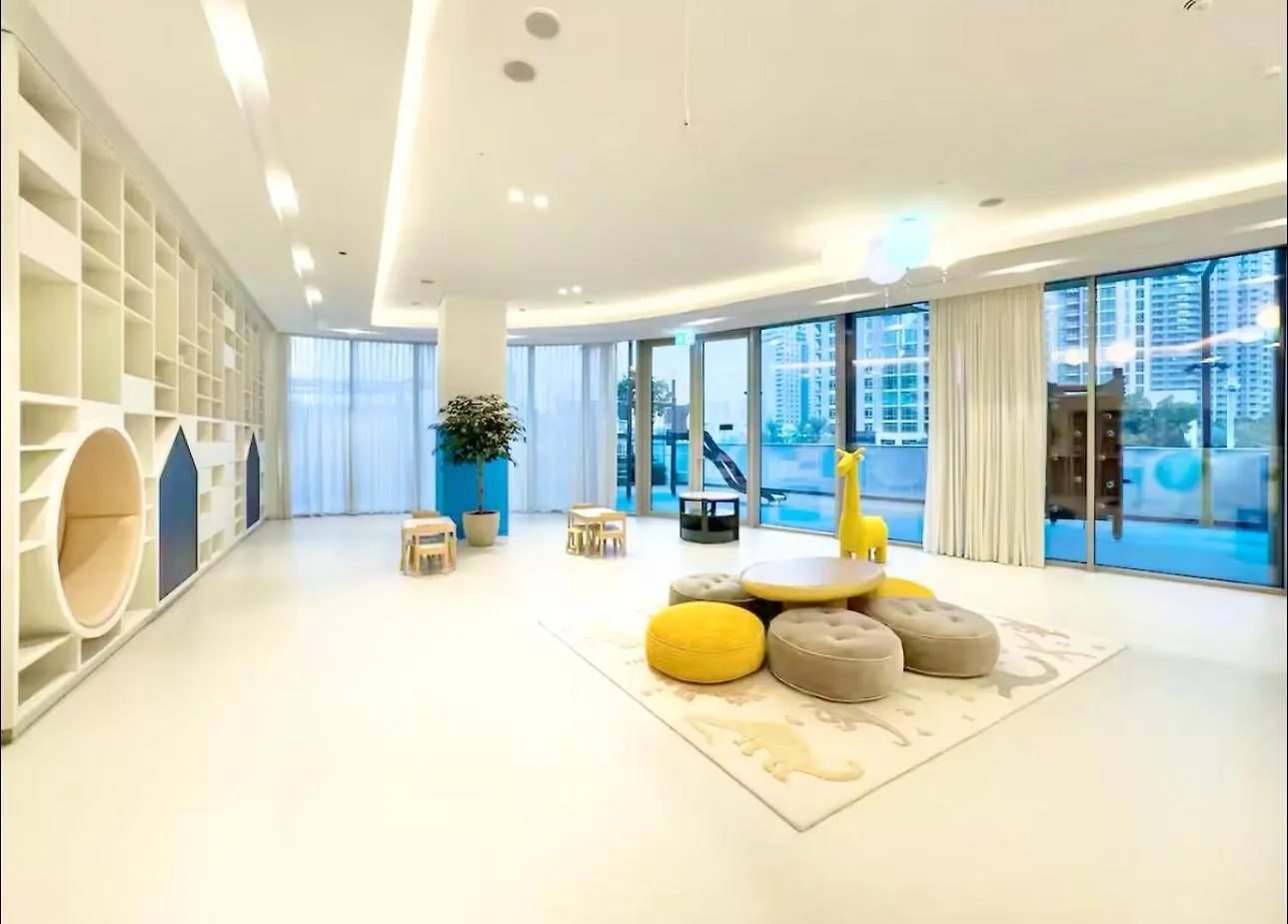 New 2 Bedroom Apartment Overlooking Burj Khalifa And Fountain View In Downtown Dubai