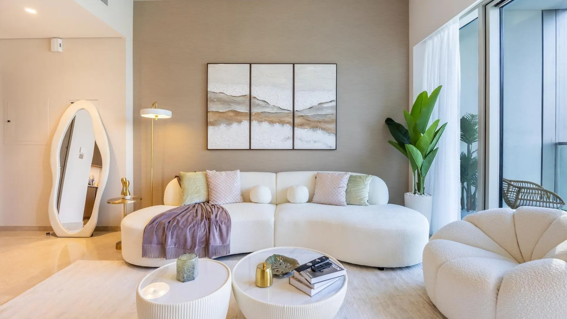 New 2 Bedroom Apartment Overlooking Burj Khalifa And Fountain View In Downtown Dubai